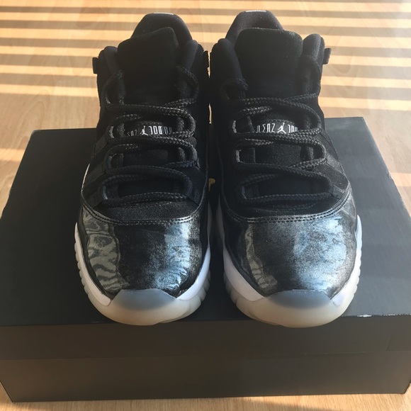 Men’s Jordan 11’s - Picture 3 of 5